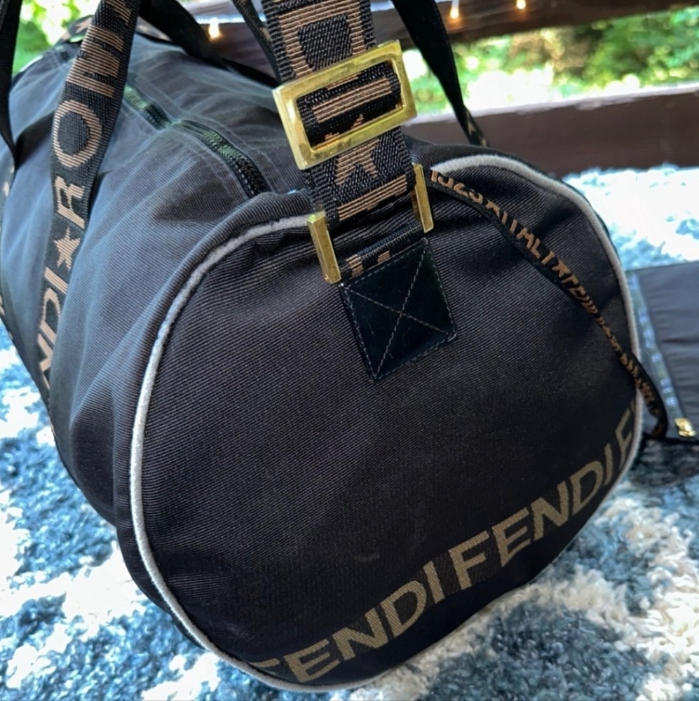 Fendi Large Duffle Bag With strap/Gorgeous 🥰_UNISEX/COA - Picture 4 of 12